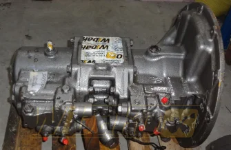 Pompa główna Kawasaki PC340 