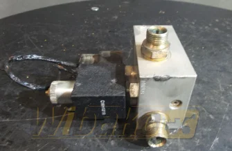 Zestaw zaworów Integrated hydraulics CXP22932-01 E
