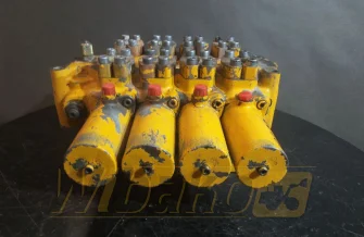 Rozdzielacz Liebherr M/4