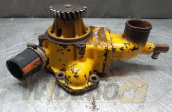 Pompa wody Komatsu 6151-61-1111