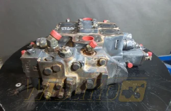 Rozdzielacz Komatsu PK01808 
