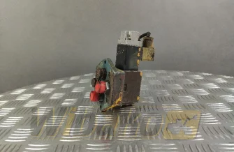 Zestaw zaworów Rexroth 4WE6C53/AG24NZ4 00458055