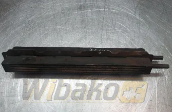Chłodnica powietrza doładowującego aftercooler Volvo TD73KHE 