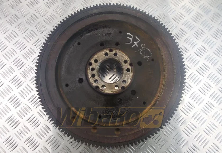 Koło zamachowe Deutz 04204260 – używany