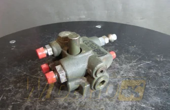 Zestaw zaworów CASE 621C 