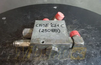 Zestaw zaworów CASE 621C 