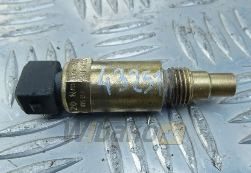 Czujnik temperatury Deutz 04199207 – używany