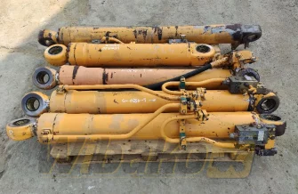 Komplet siłowników Liebherr A904B 