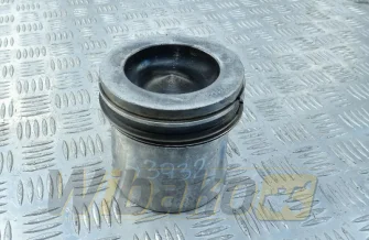 Tłok silnika Deutz 04501348