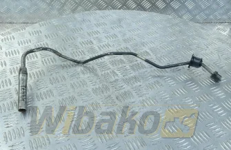 Przewód paliwa + adapter wtryskiwacza 4 Komatsu SA6D125E-3 6155-71-5141