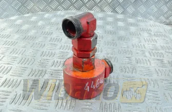 Adapter obudowy chłodniczki oleju Silnika Deutz BF6M1013E 