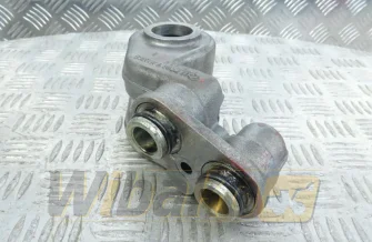 Adapter obudowy filtra oleju Deutz BF6M1012 04203444/04203445RY