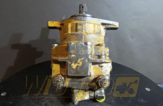 Silnik hydrauliczny Komatsu PC210 706-75-11304