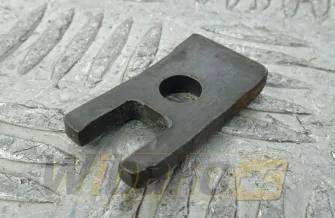 Uchwyt wtryskiwacza Deutz 04272185