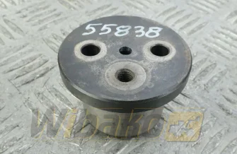 Sworzeń koła zębatego pośredniego do silnika Yanmar 4TNE98 129900-25060
