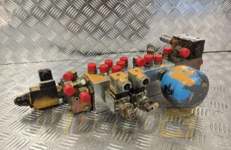 Zestaw zaworów Caterpillar 145-7716 