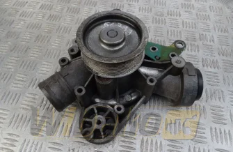 Pompa wody Volvo 04901740