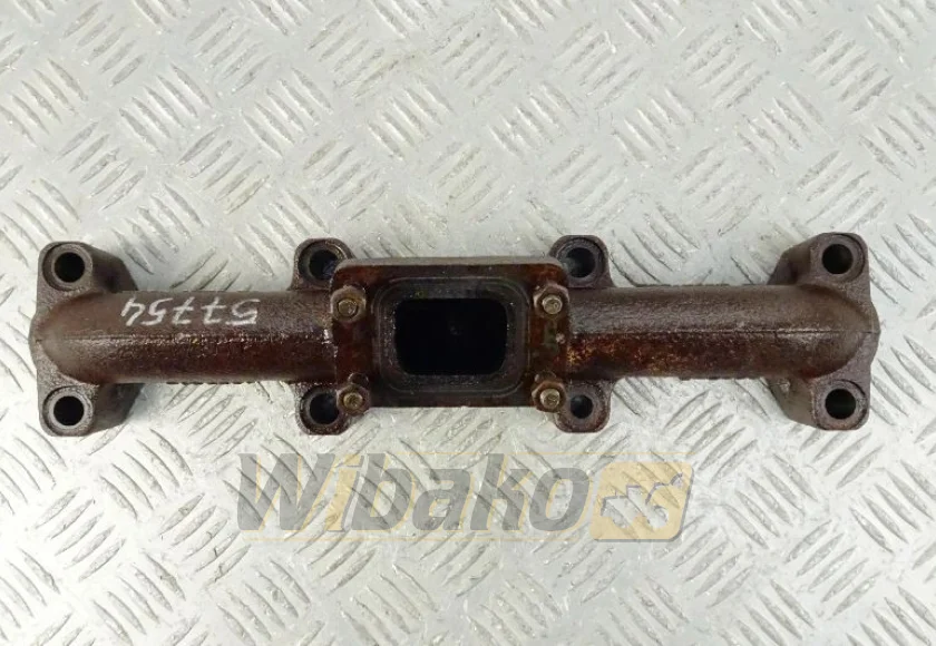 Kolektor wydechowy Deutz 04297502 – używany