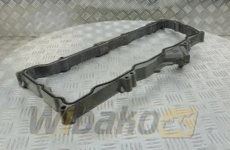 Obudowa pokrywy zaworowej do silnika Isuzu 4HK1 8973313621