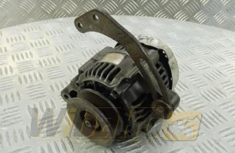 Alternator 20A do silnika Kubota V1305E 1747264012