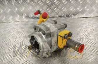 Pompa zębata Komatsu 65PX-12 