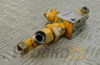 Rozdzielacz Liebherr 9335782