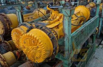 Most przedni do koparki kołowej Hyundai HL760-7 LF18210