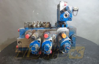 Rozdzielacz Liebherr 735 R901057295FD07W31