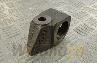 Wspornik rolki popychacza do silnika Cummins QSM11 3895830