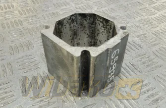 Adapter kolektora ssącego H=70 mm Deutz 04254725