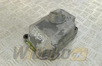 Pokrywa zaworowa do silnika Komatsu SA6D125E-3 6156-11-8110