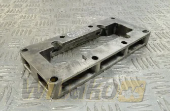 Dystans łącznika kolektora ssącego do silnika Caterpillar C9.3 347-5684
