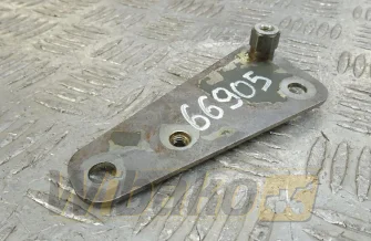Uchwyt Deutz 04906760