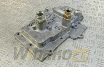 Obudowa chłodniczki oleju do silnika JCB 448TCAE 