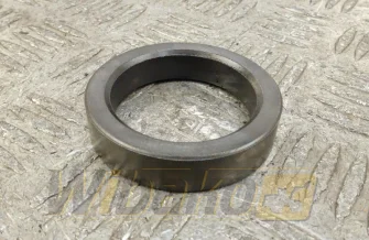 Dystans dźwigni zaworowych H= 13 mm do silnika Cummins QSX15 4059197