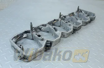 Obudowa pokrywy zaworowej do silnika Cummins QSB6.7 4938658
