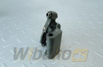 Dźwignia zaworowa Deutz 04200961