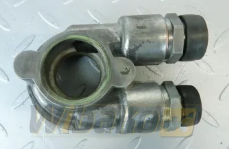 Adapter obudowy chłodniczki oleju Deutz 04256763