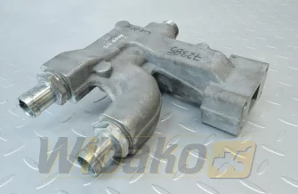 Łącznik odmy silnika Liebherr 9079009