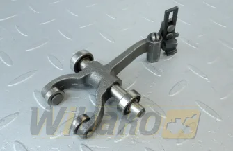 Dźwignia regulatora gazu do silnika Kubota D1005 16216-56055