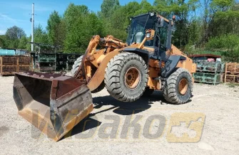 Ładowarka kołowa Case 721C 