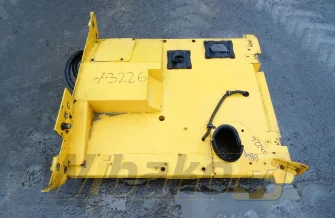 Grodź silnika do ładowarki Volvo L180E 