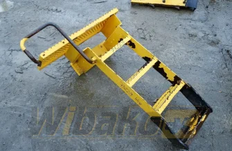 Schodki lewe do ładowarki Volvo L180E 