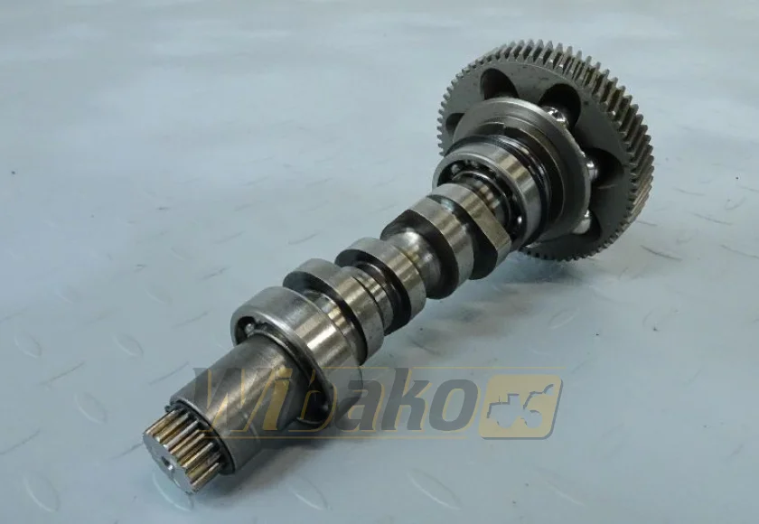 Wałek rozrządu pompy wtryskowej do silnika Kubota V2203 1G796-16020 – używany