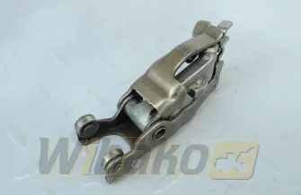 Dźwignia regulatora gazu do silnika Kubota D1105 16204-56014