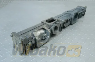 Kolektor ssący do silnika Deutz BF6M2012 04283518