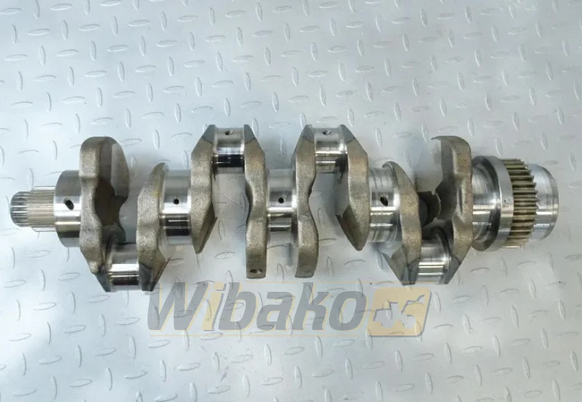 Wał korbowy do silnika Kubota V3307-T 1G777-23010 – używany