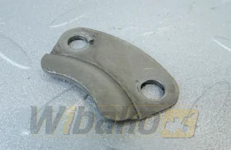 Wspornik oporowy wałka rozrządu pompy wtryskowej Kubota 15221-16320