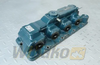 Pokrywa klawiatury do silnika Kubota V2607 1J710-14502