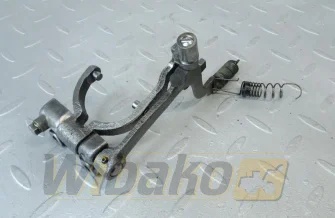 Dźwignia regulatora gazu do silnika Kubota D902 1G820-56050